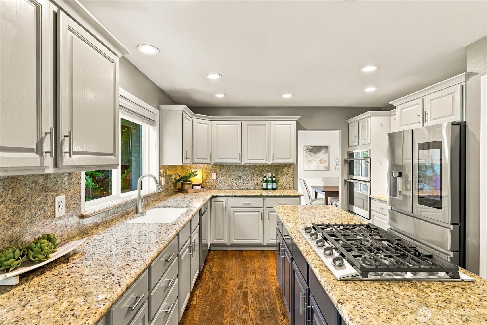 4407 Country Club Drive Property Photo 14