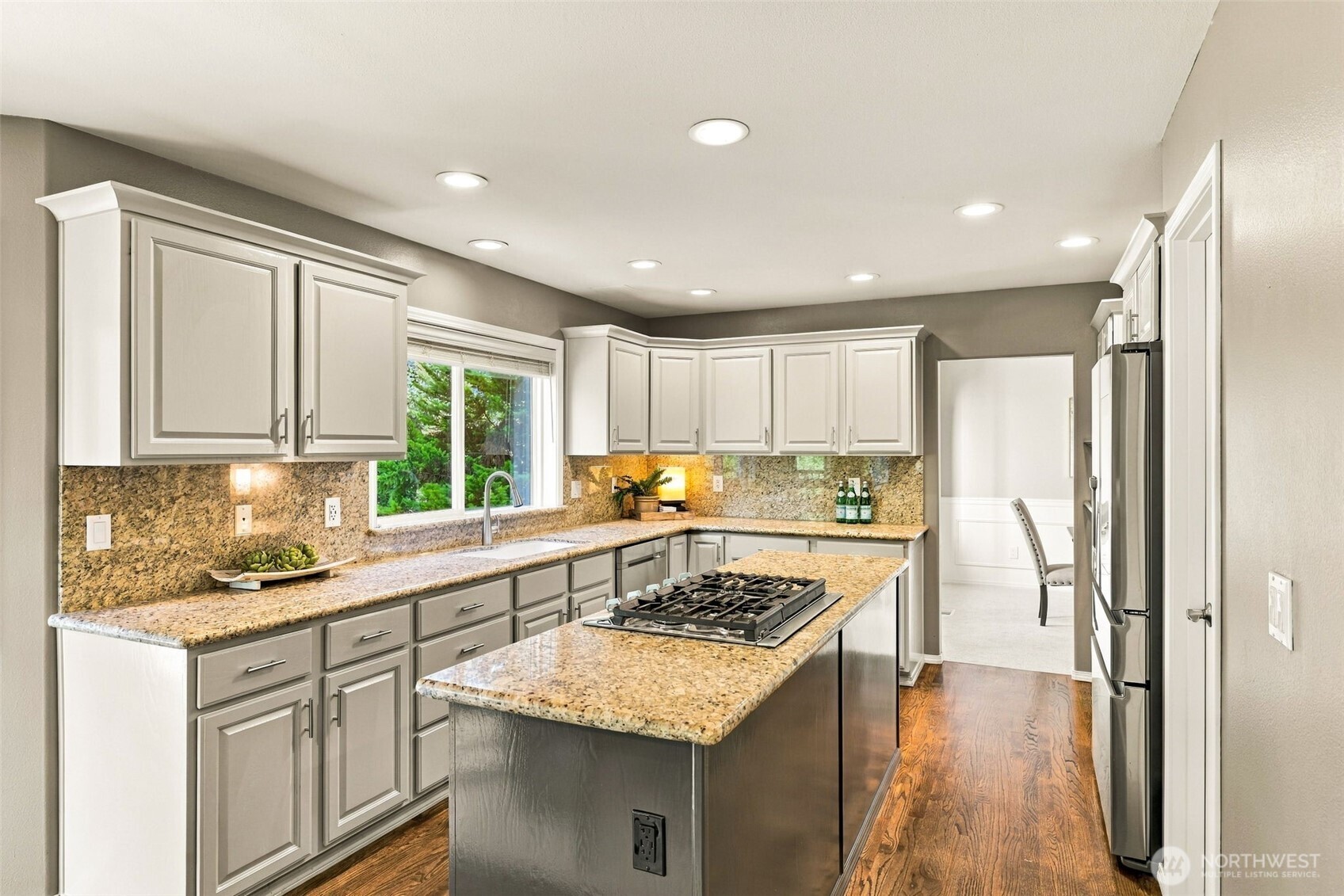 4407 Country Club Drive Property Photo 15