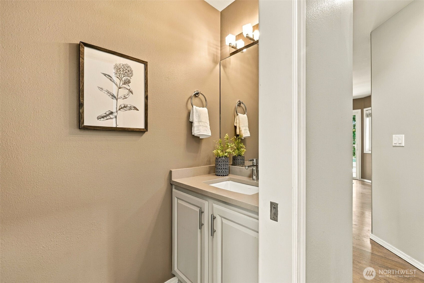 4407 Country Club Drive Property Photo 21