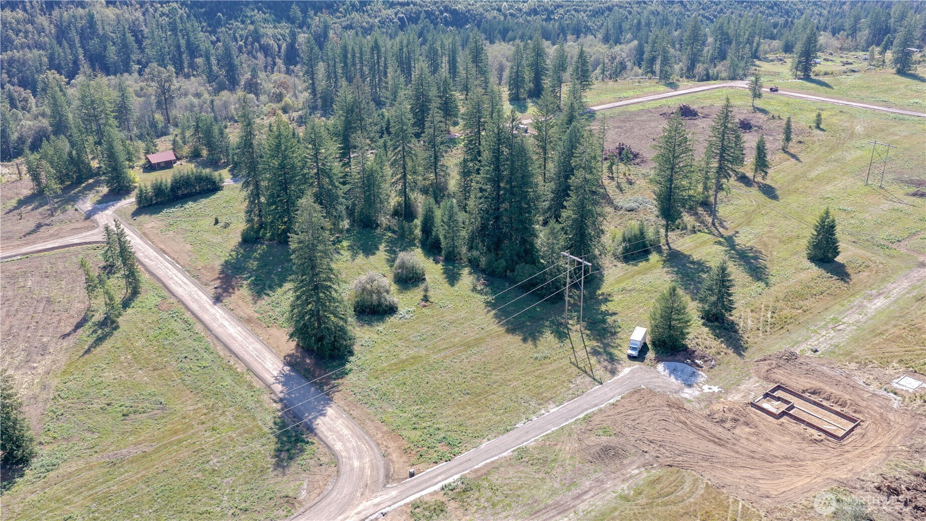 482 Windsock Road Property Photo 10