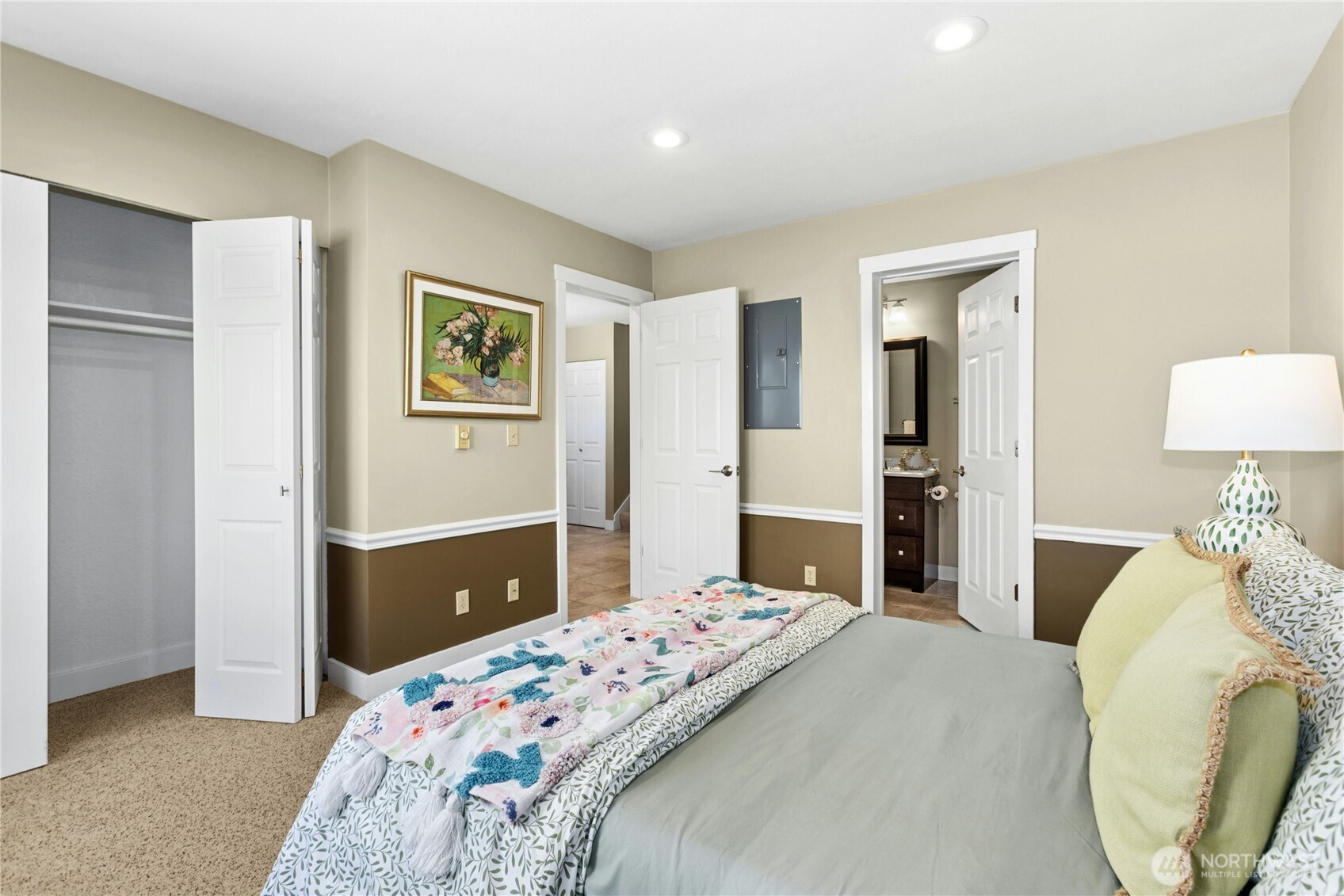 6 Lake Bellevue Drive 209 Property Photo 17