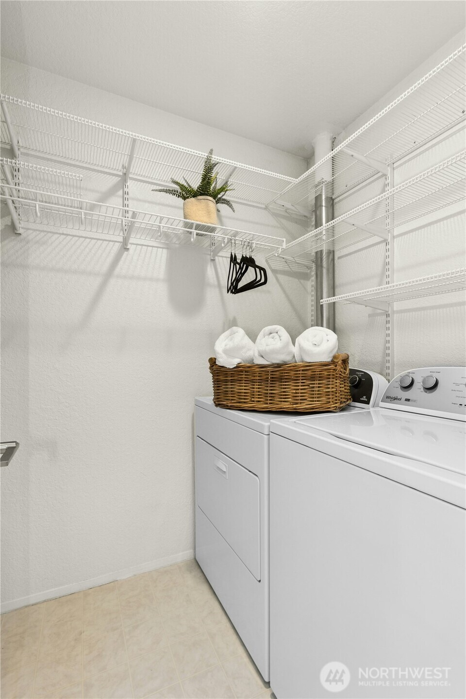 6 Lake Bellevue Drive 209 Property Photo 28