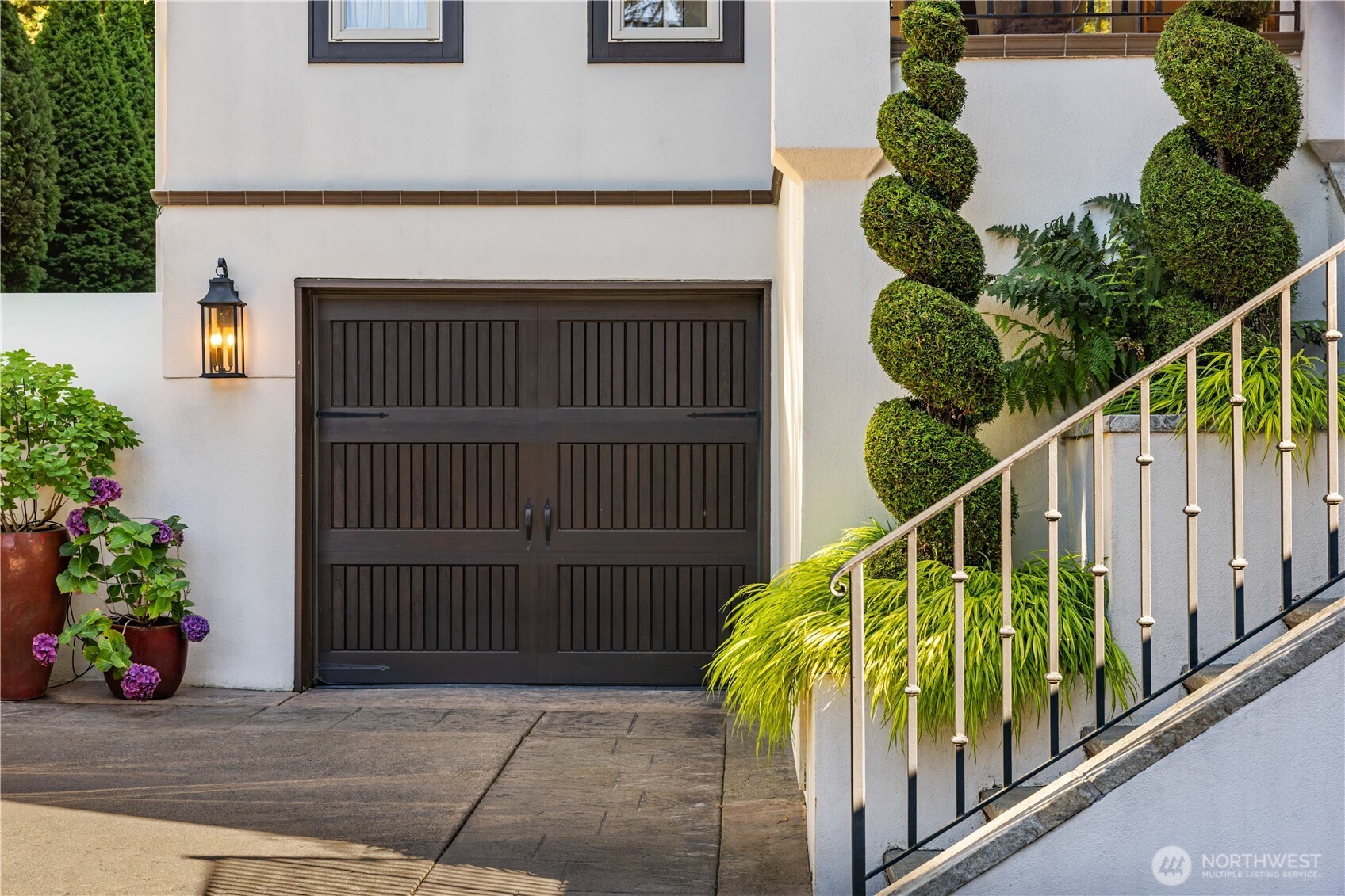 2555 Magnolia Boulevard Property Photo 26