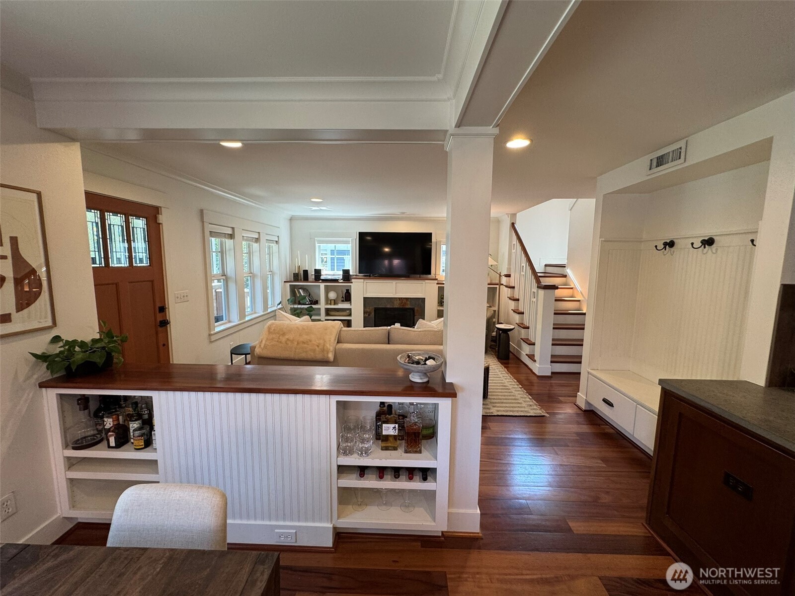 8023 Densmore Avenue Property Photo 10