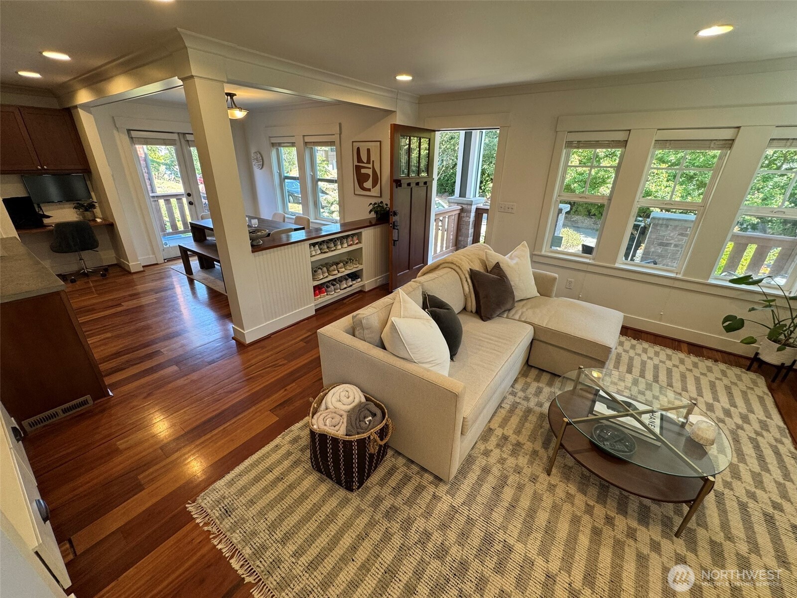 8023 Densmore Avenue Property Photo 13