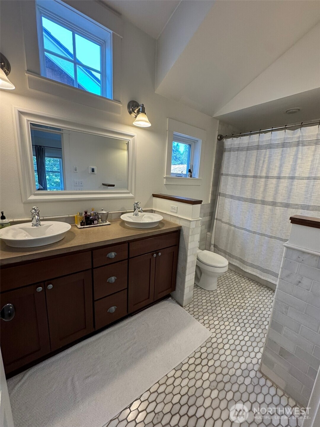8023 Densmore Avenue Property Photo 16