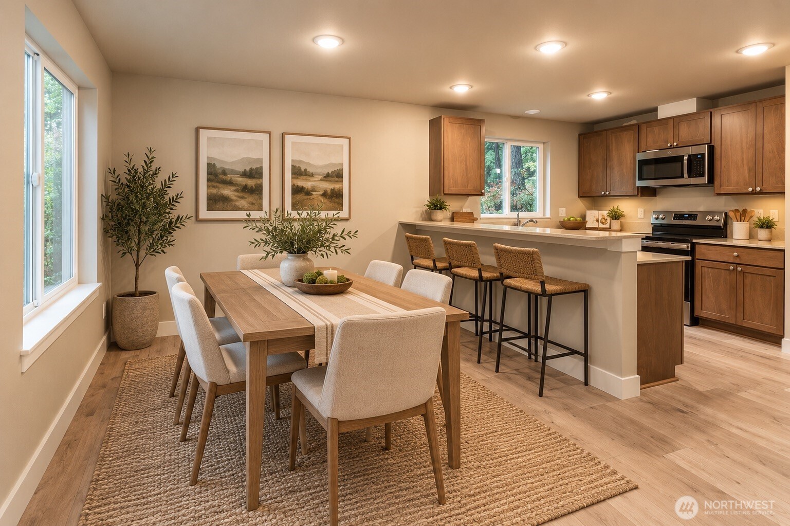 1131 Oakmont Drive Property Photo 4