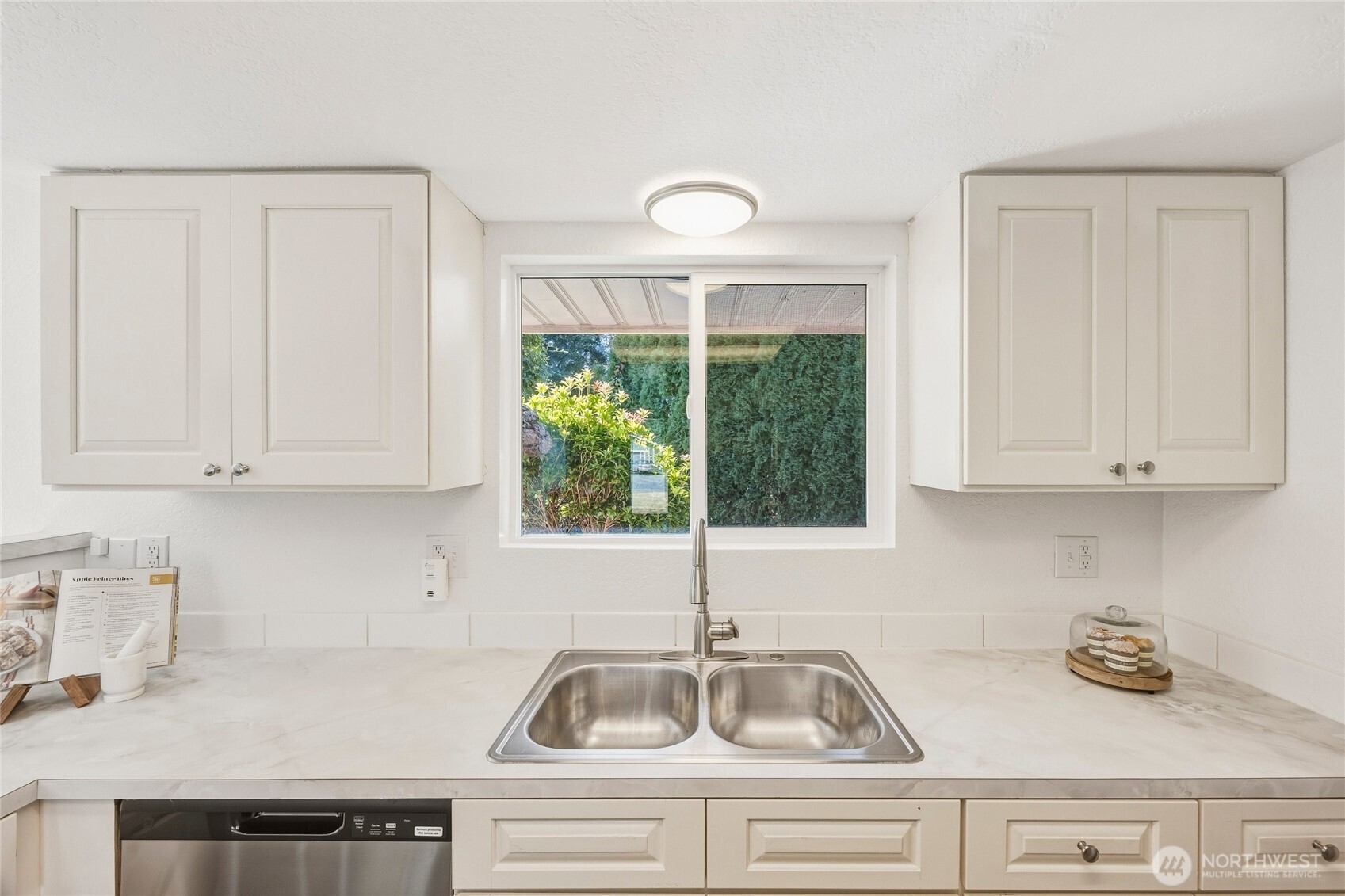 1019 Sterling Street Property Photo 15