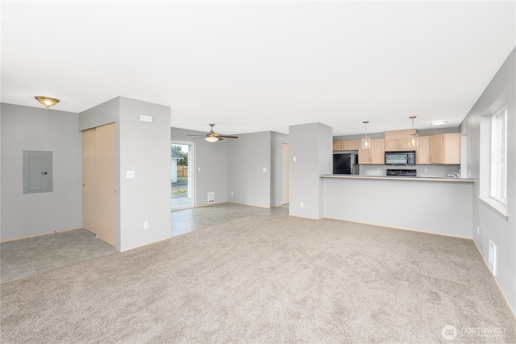 121 Alpine Loop Property Photo 5