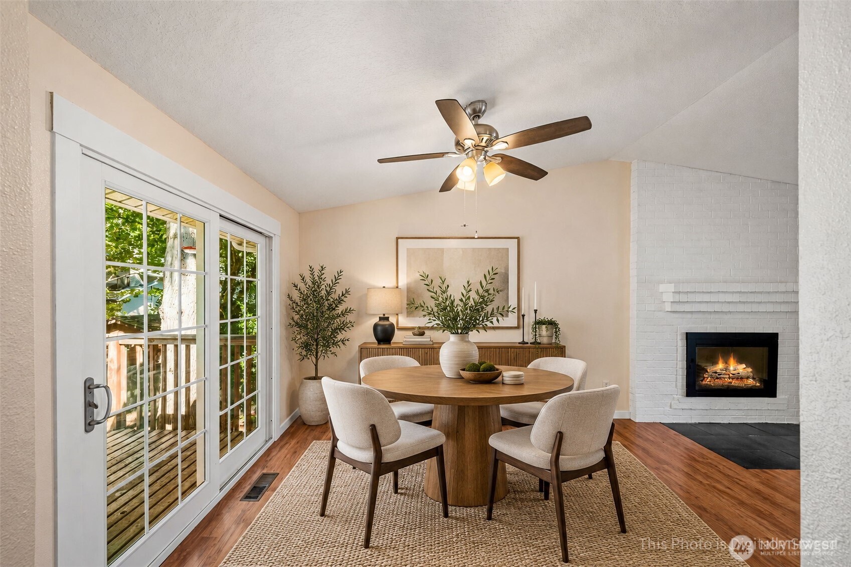 2191 Lakemoor Drive Property Photo 6