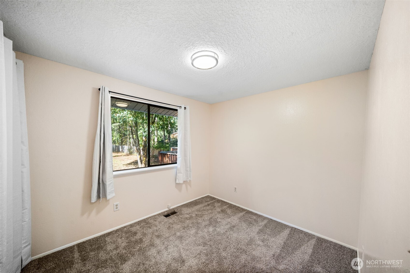 2191 Lakemoor Drive Property Photo 18