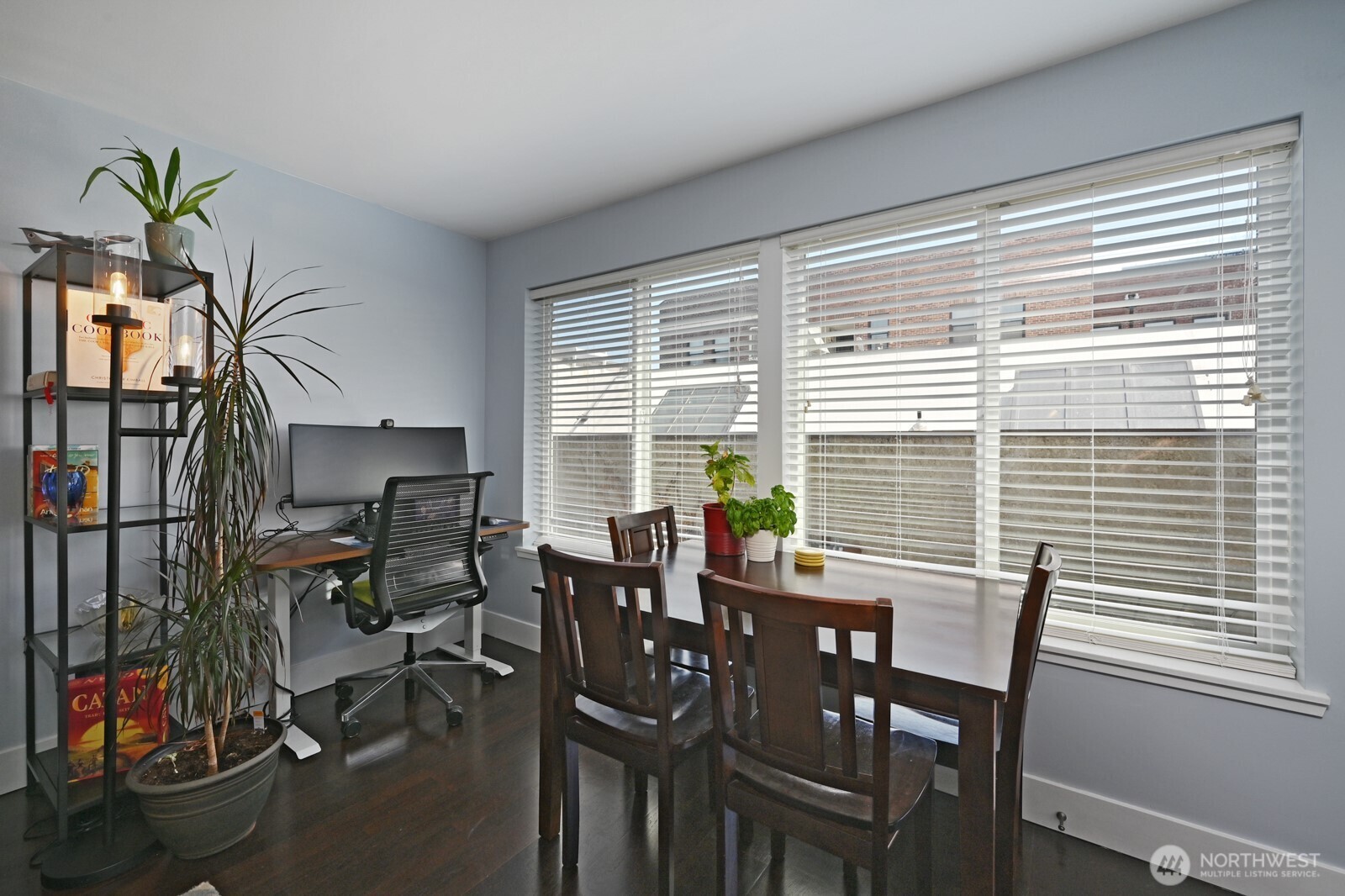 1711 E Olive Way 305 Property Photo 11