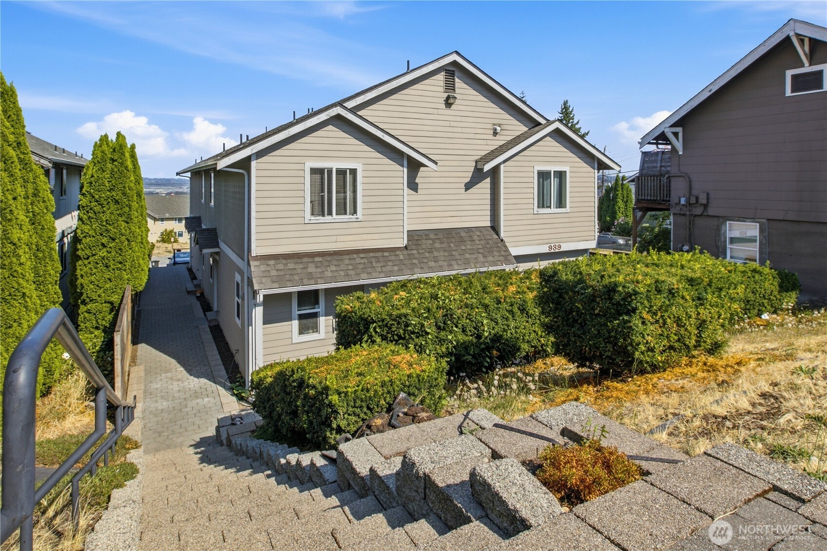 1939 I Street C Property Photo 1