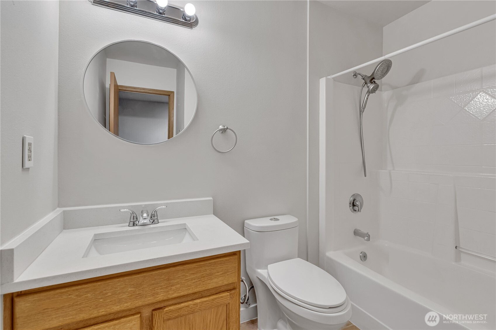 1939 I Street C Property Photo 14