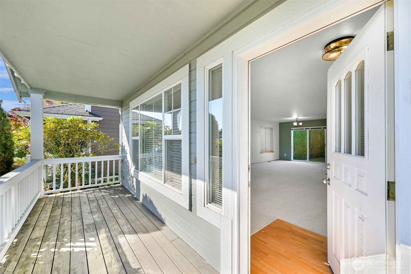 2225 Dogwood Street Property Photo 4