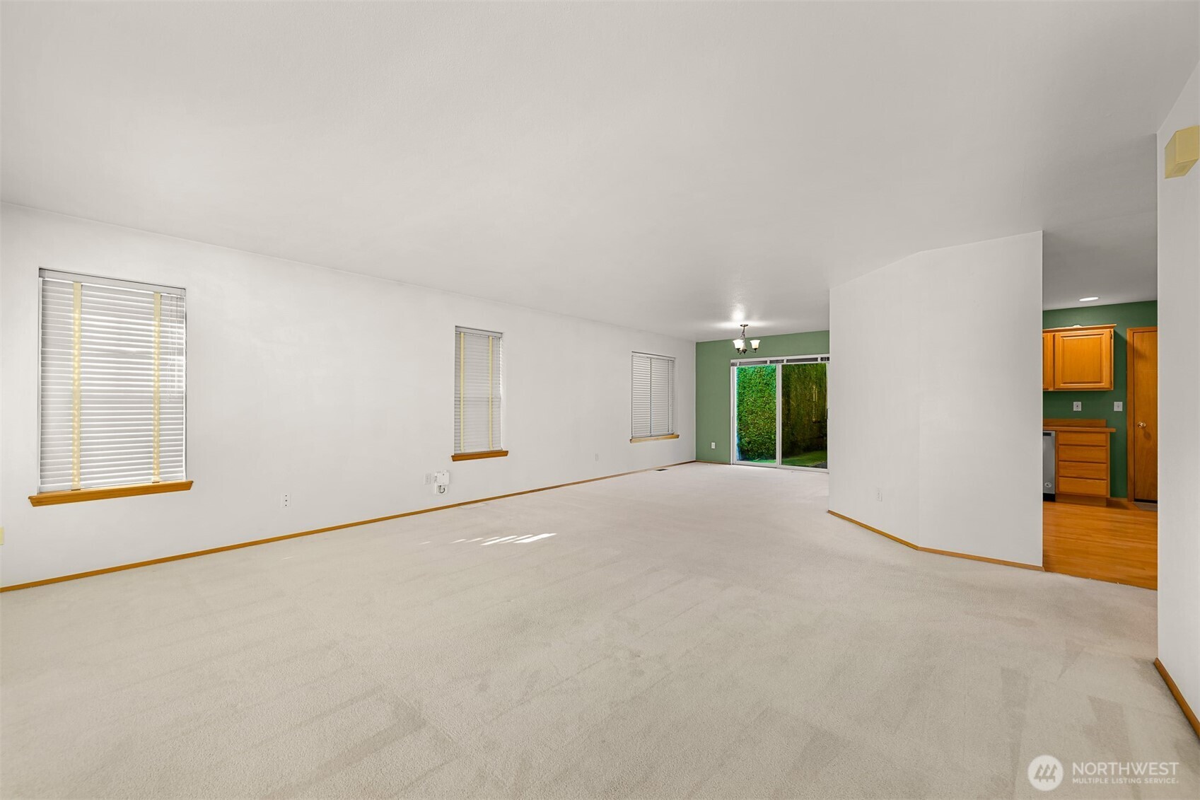 2225 Dogwood Street Property Photo 7