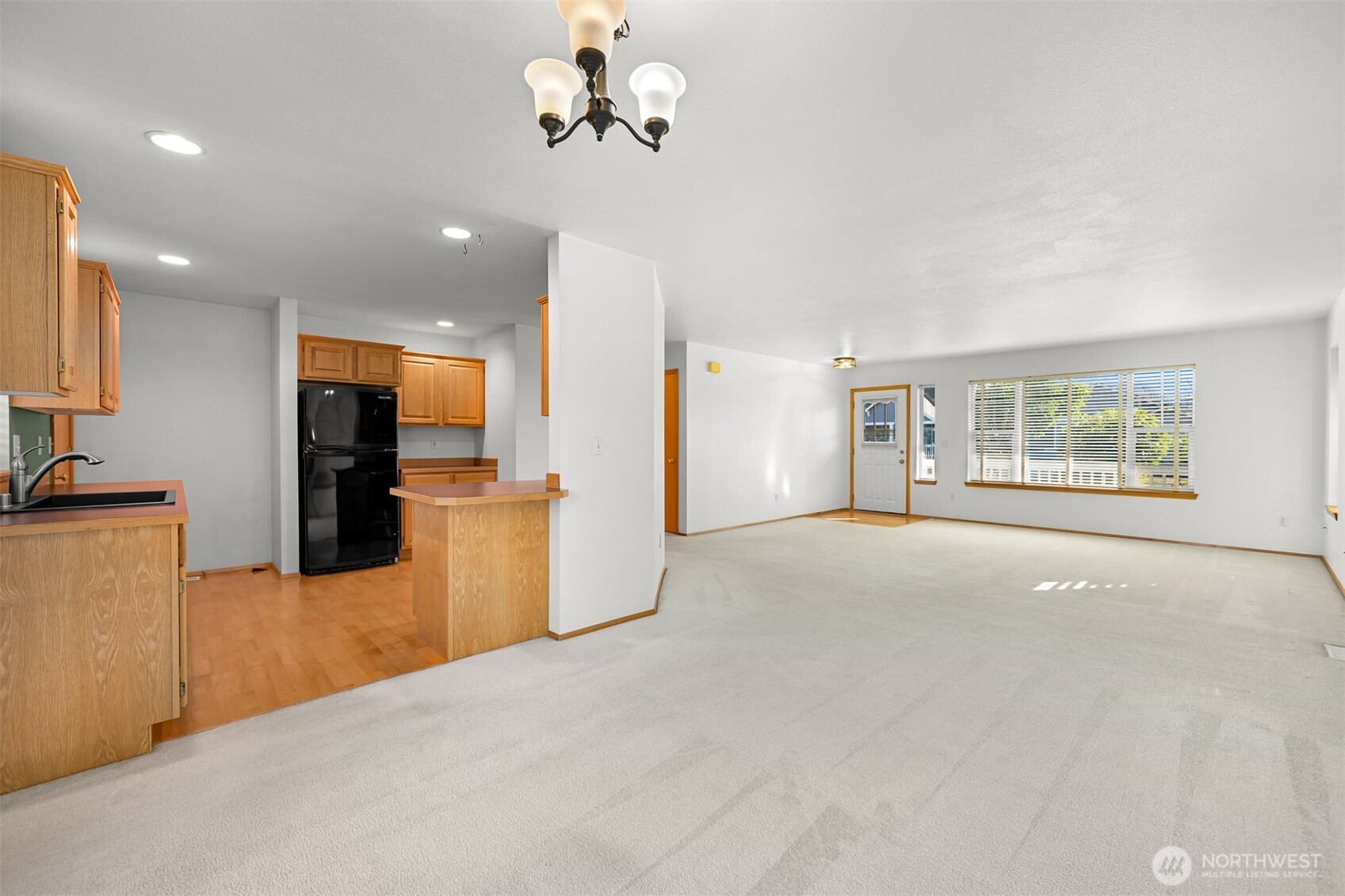 2225 Dogwood Street Property Photo 12
