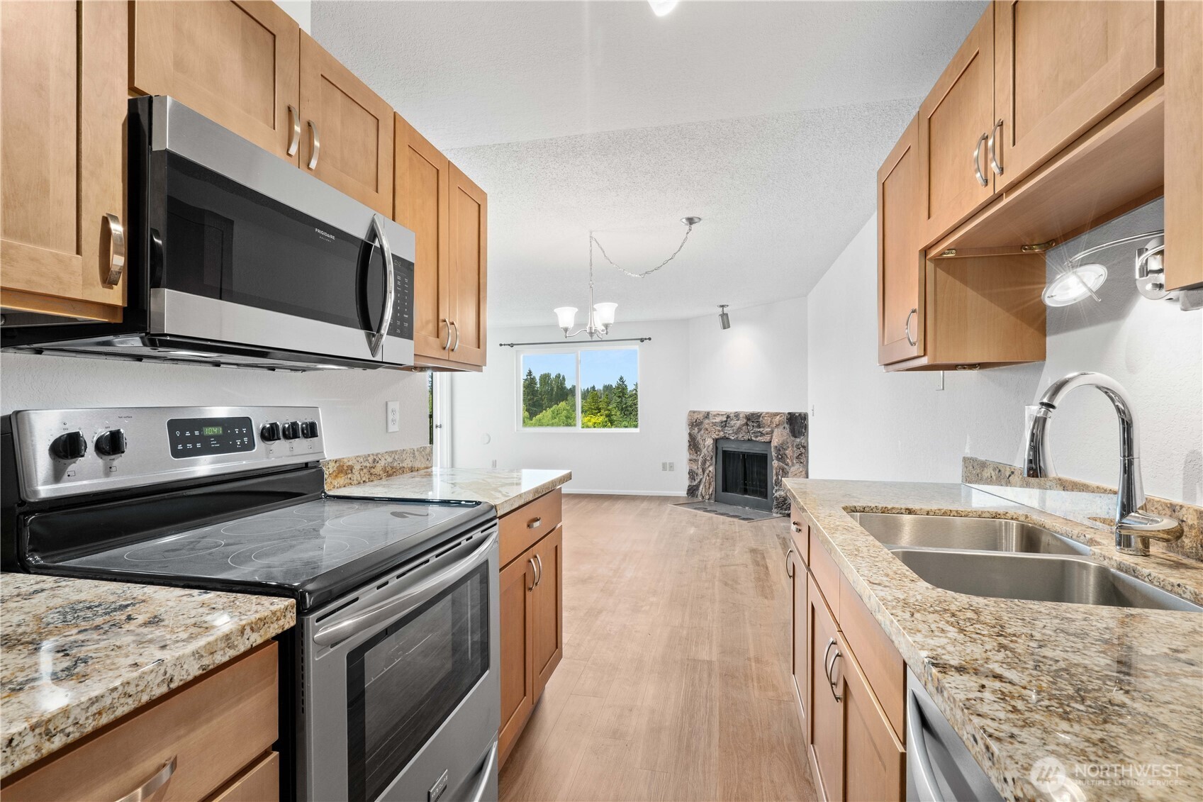 9255 Greenwood Avenue 34 Property Photo 14
