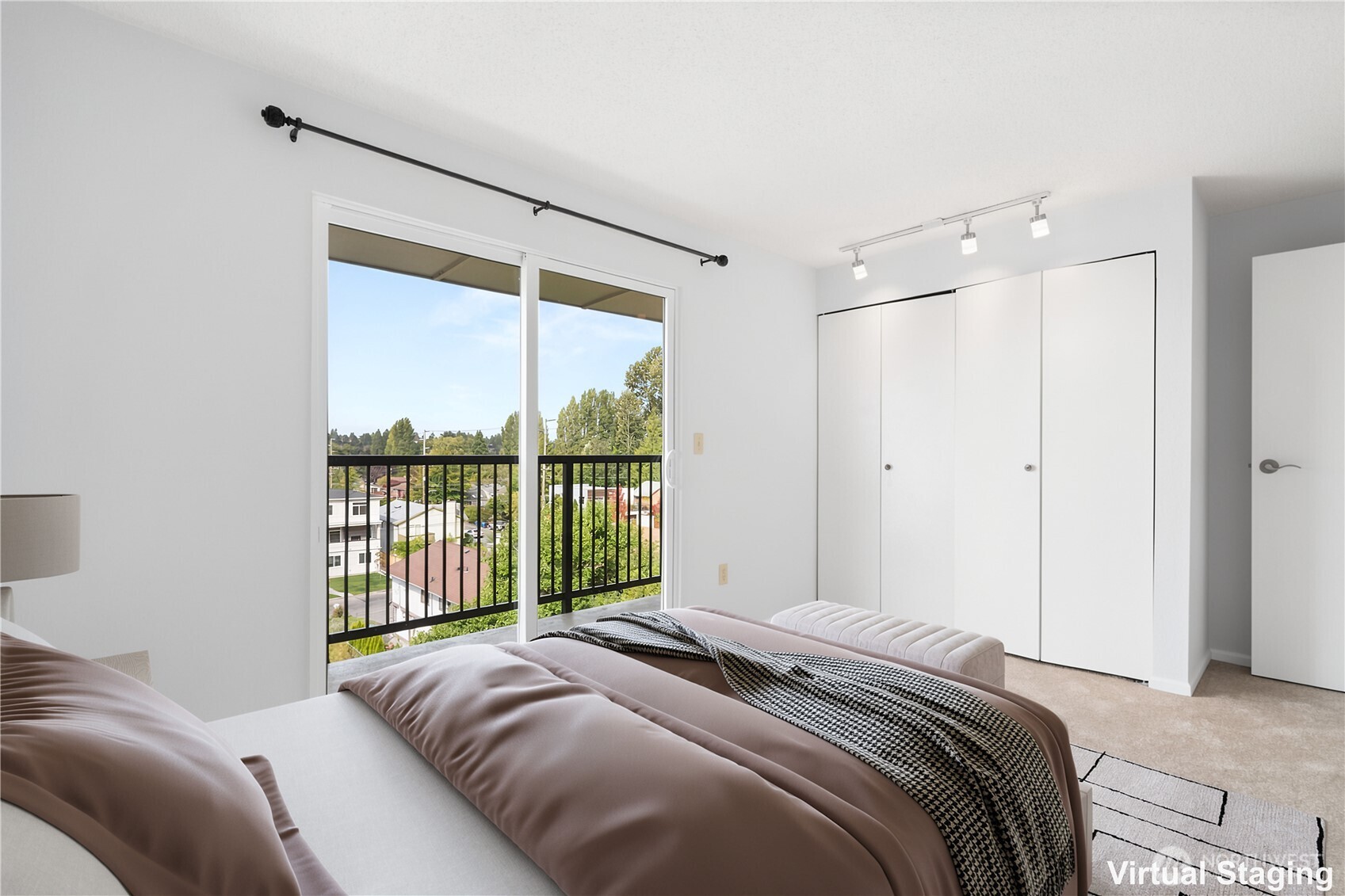 9255 Greenwood Avenue 34 Property Photo 16