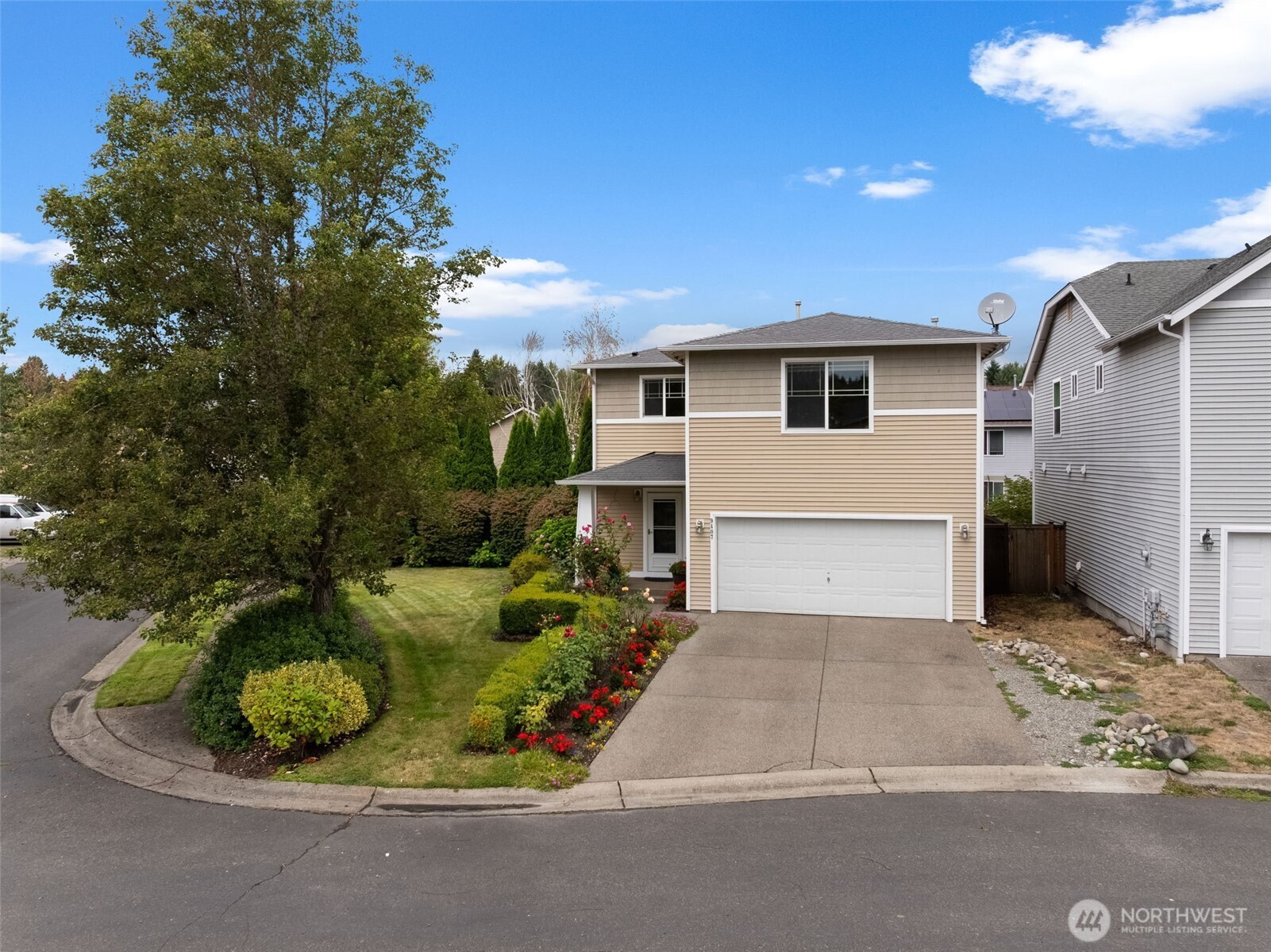 9407 185th Street Ct Property Photo 1