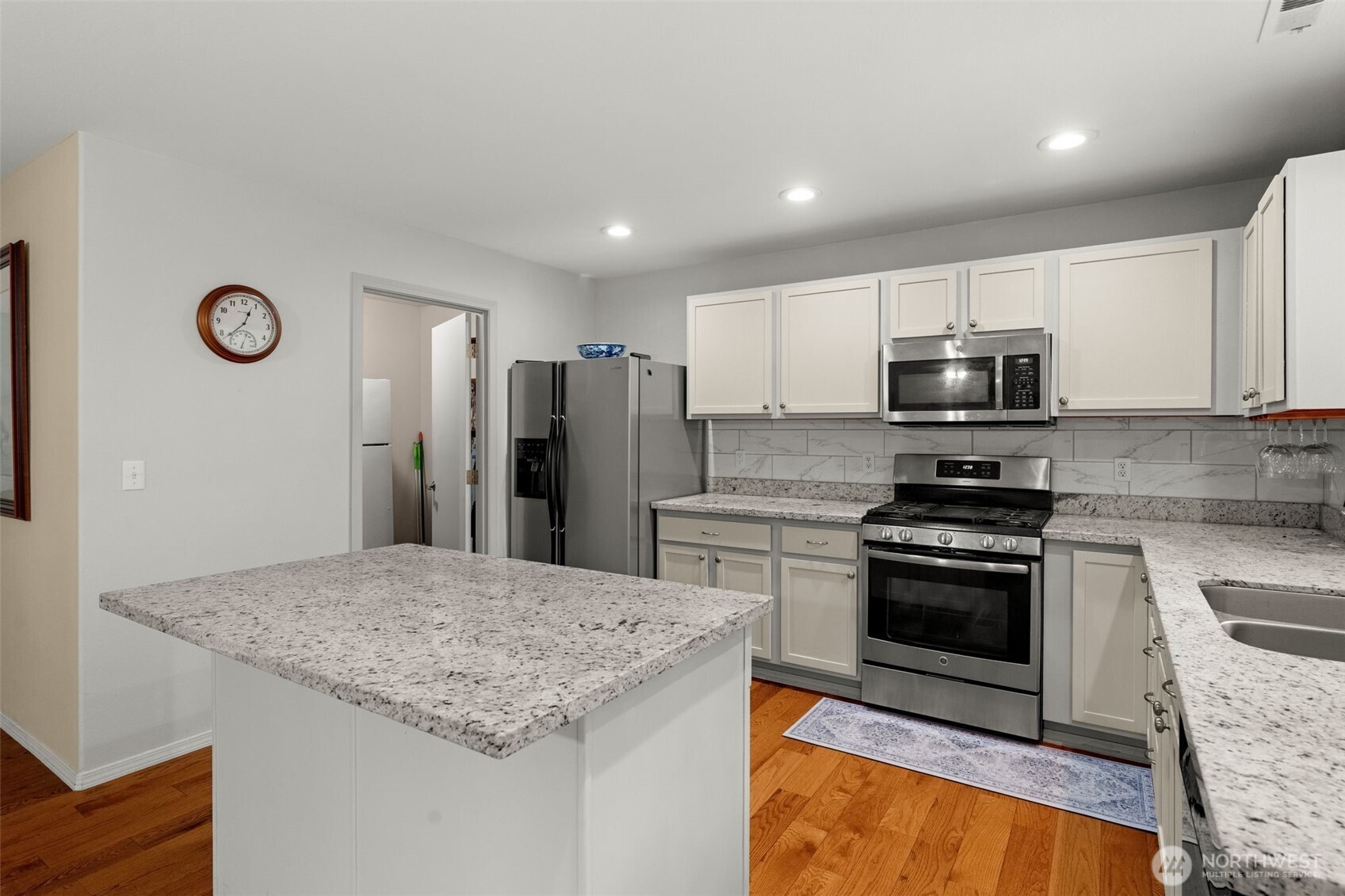 9407 185th Street Ct Property Photo 14