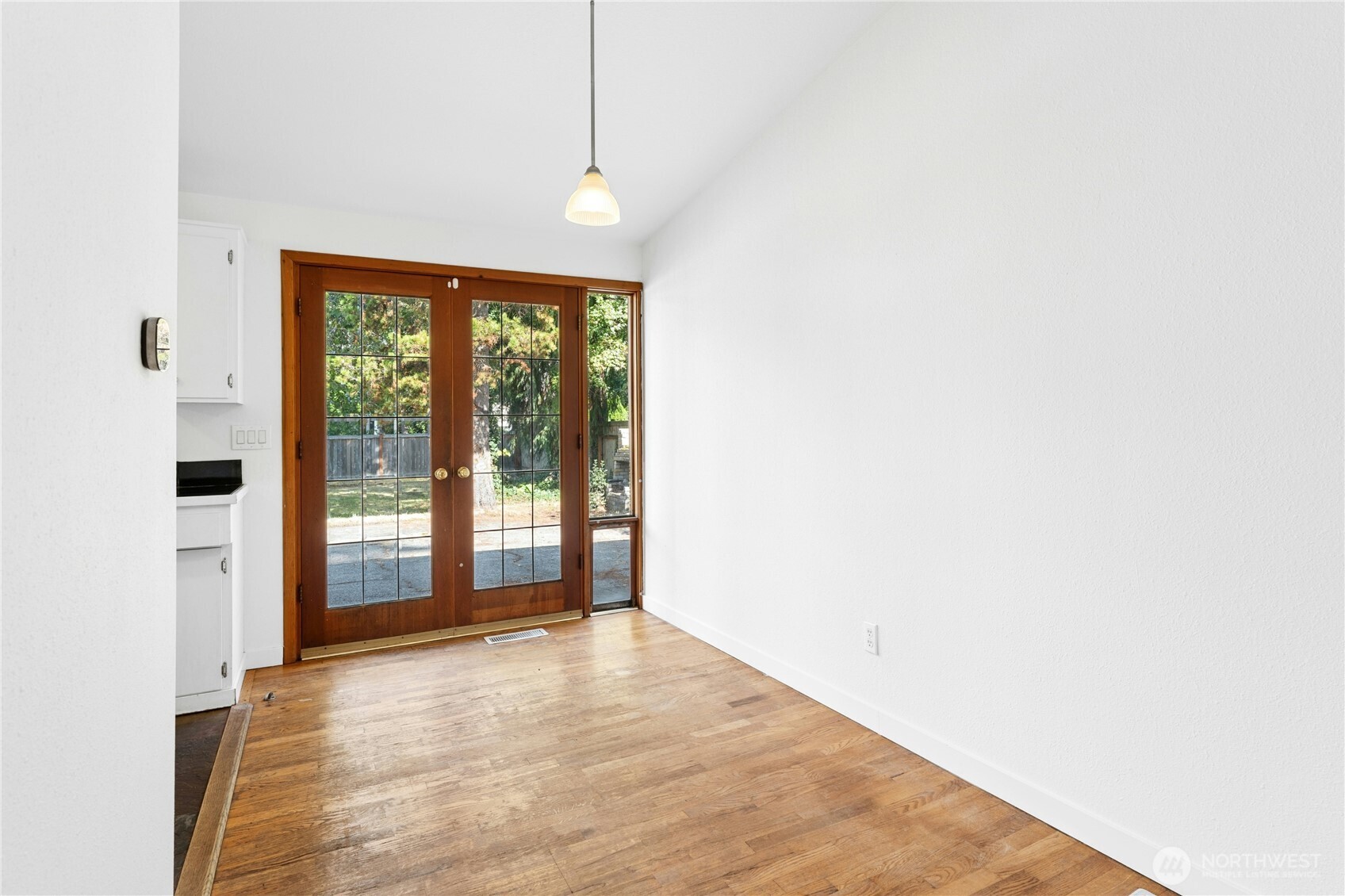 12220 Ne 73rd Street Property Photo 6