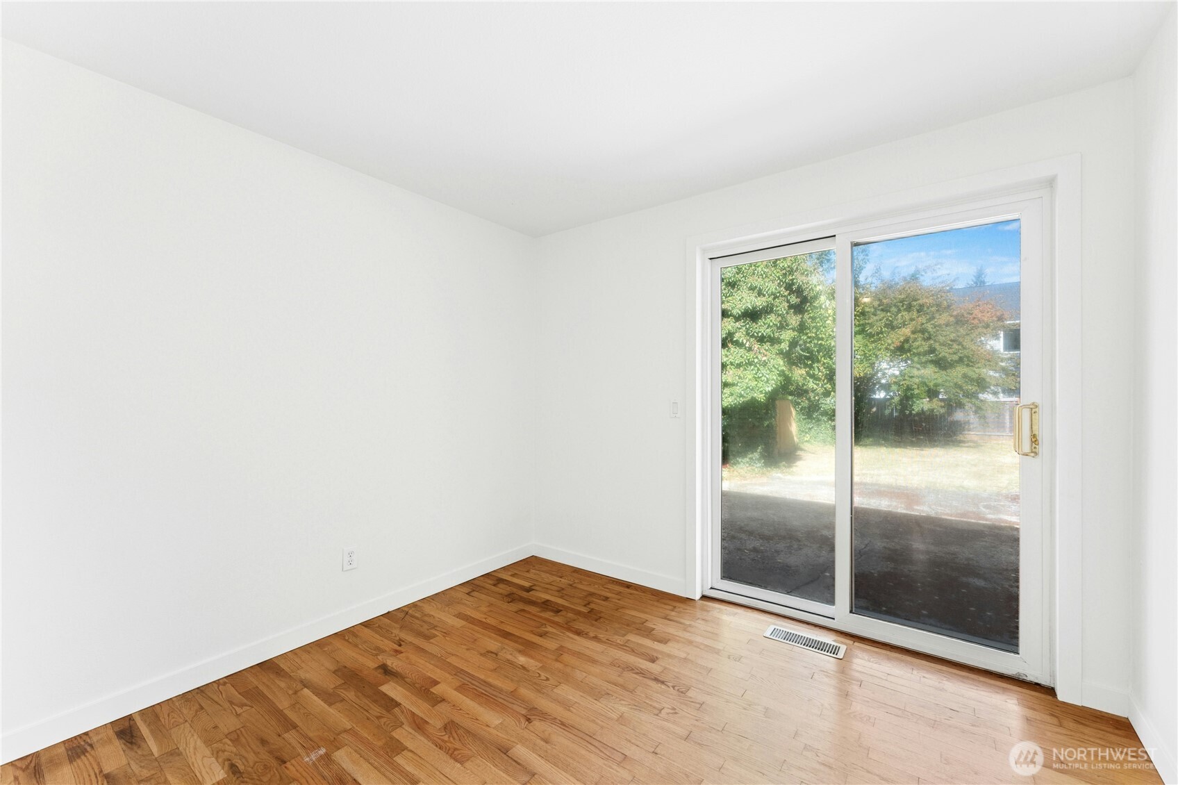 12220 Ne 73rd Street Property Photo 14