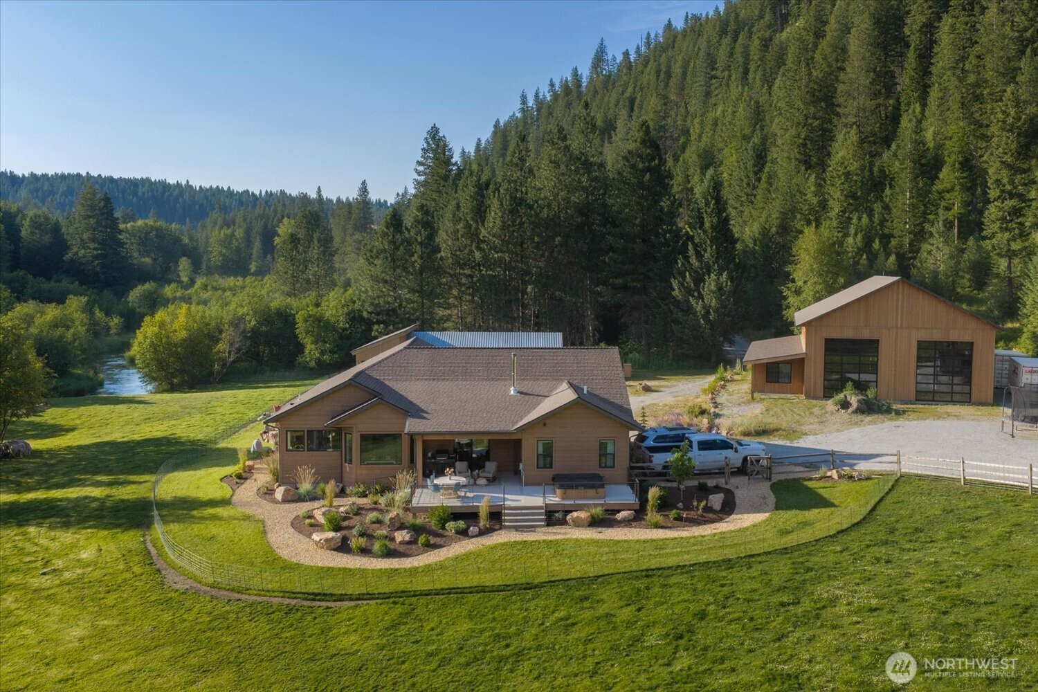 822 Little Spokane River Road Property Photo 1