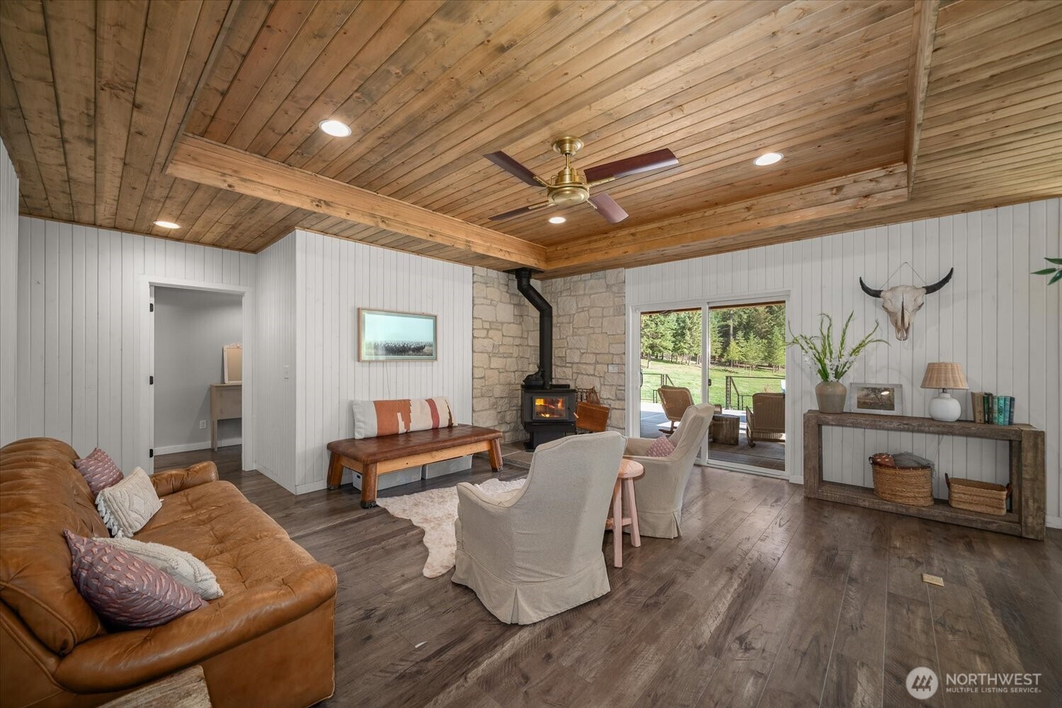 822 Little Spokane River Road Property Photo 4