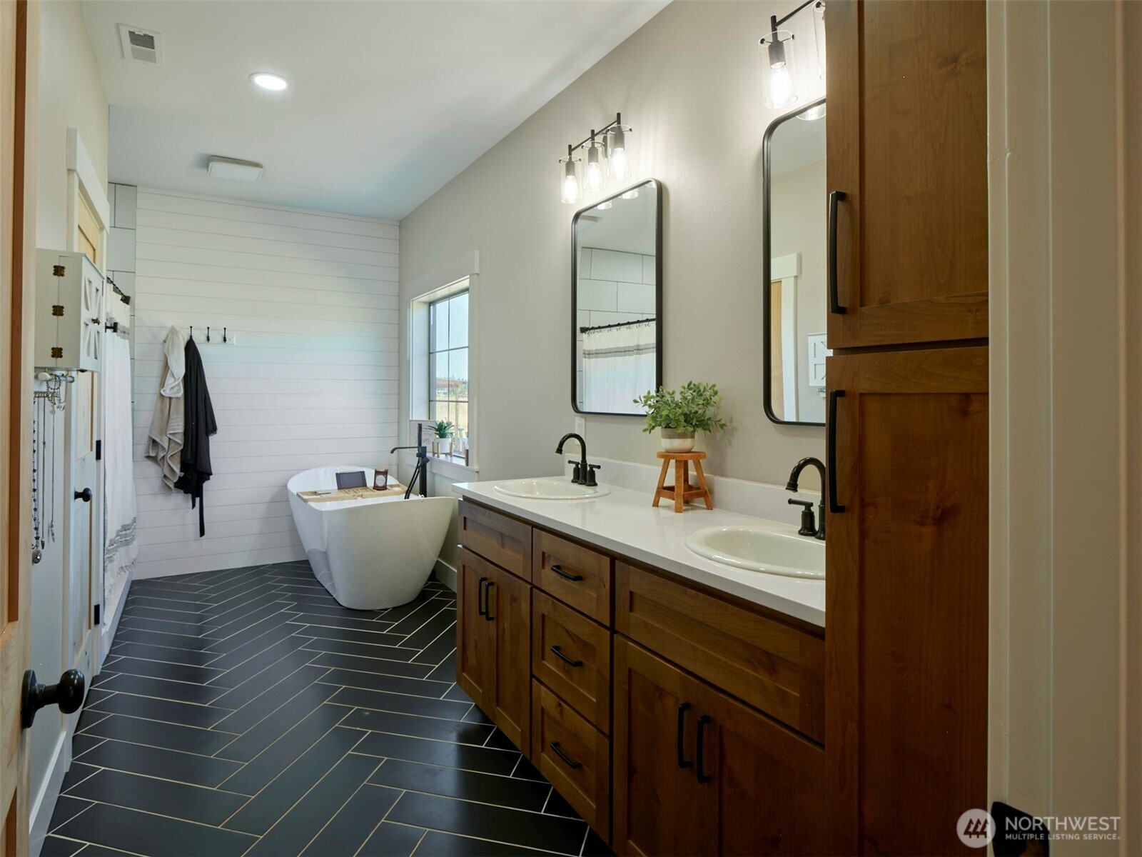 422 Park Road Property Photo 23