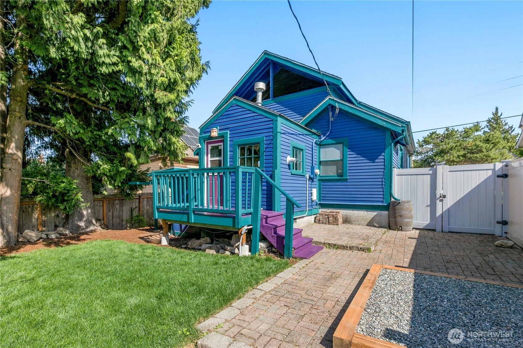 1449 1447 Humboldt Street Property Photo 24