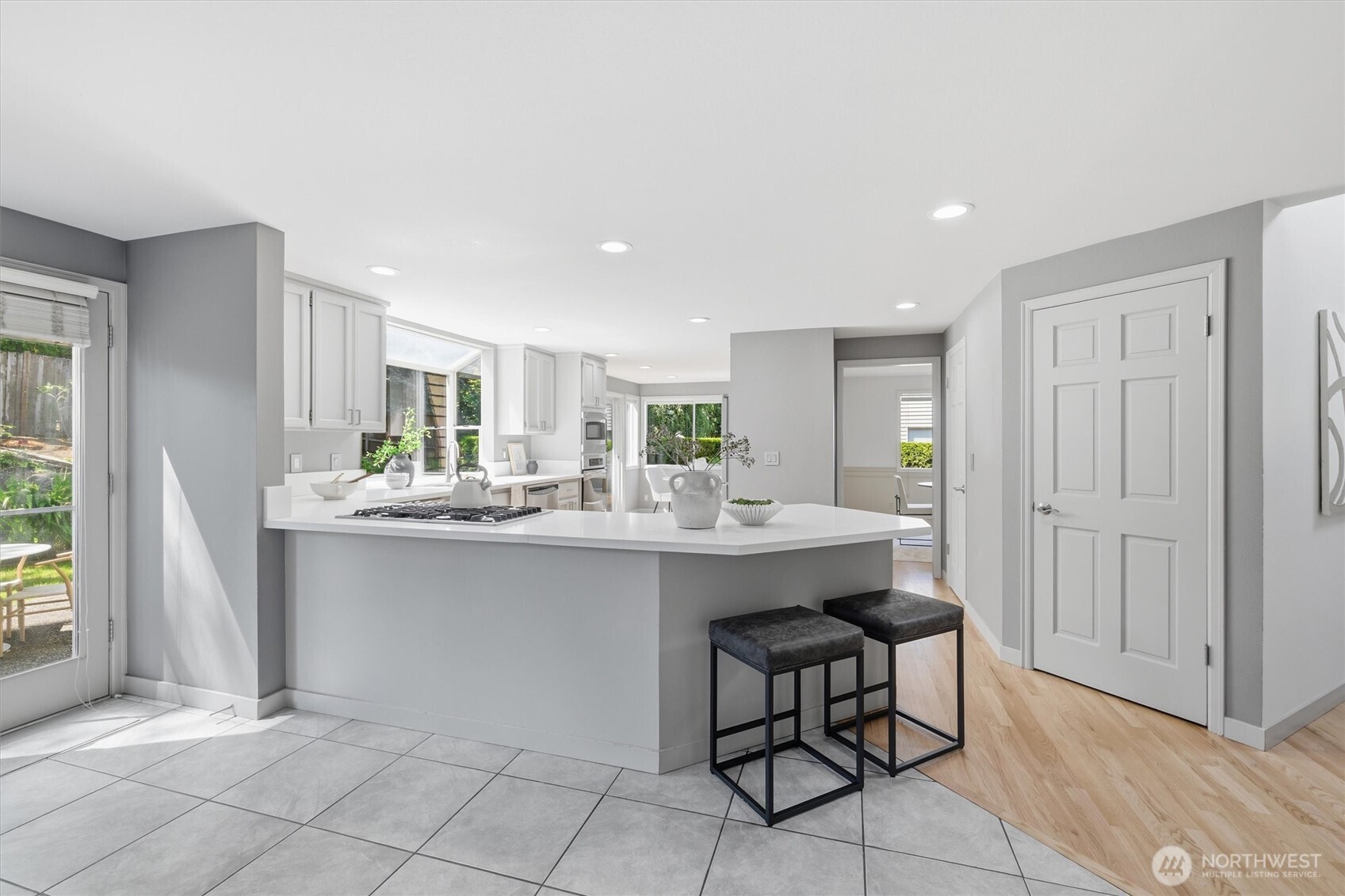 15215 92nd Place Property Photo 9