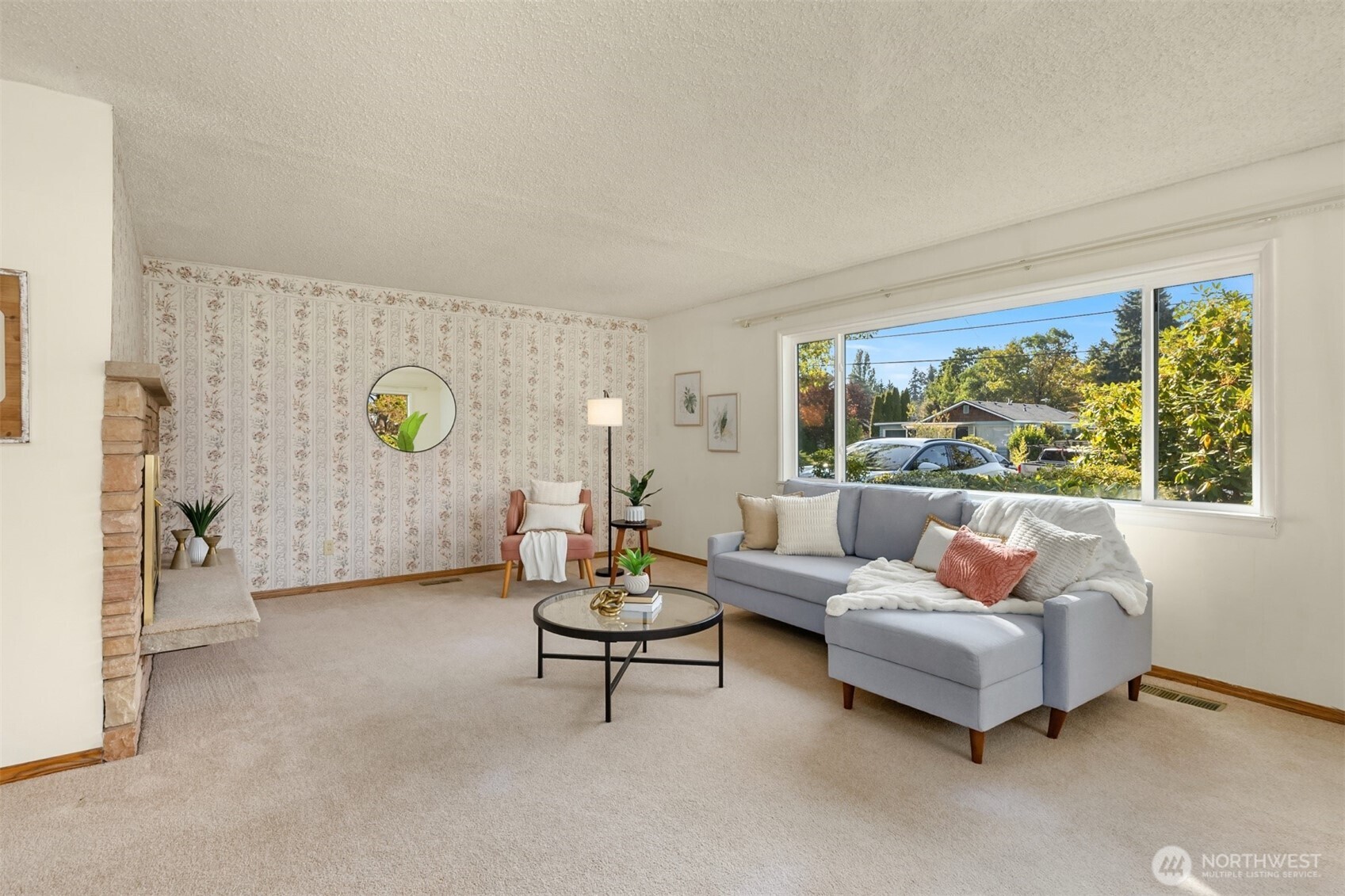 1322 Ivy Road Property Photo 6