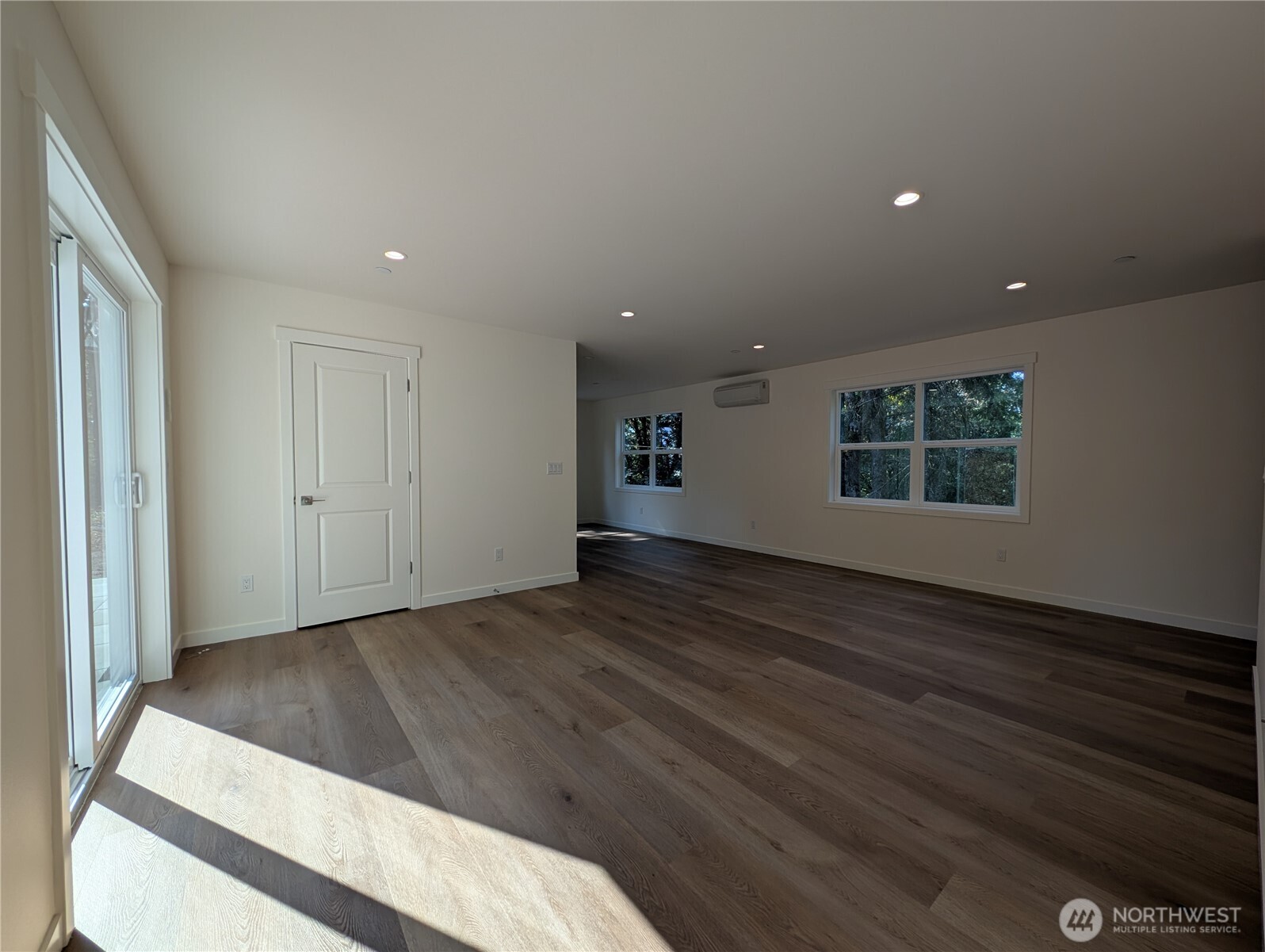 4178 Brays Way Property Photo 5