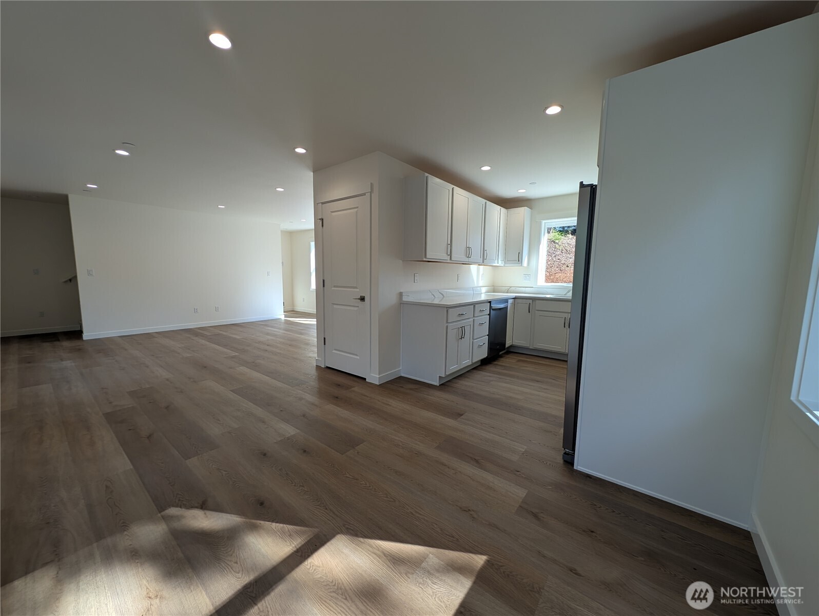 4178 Brays Way Property Photo 7