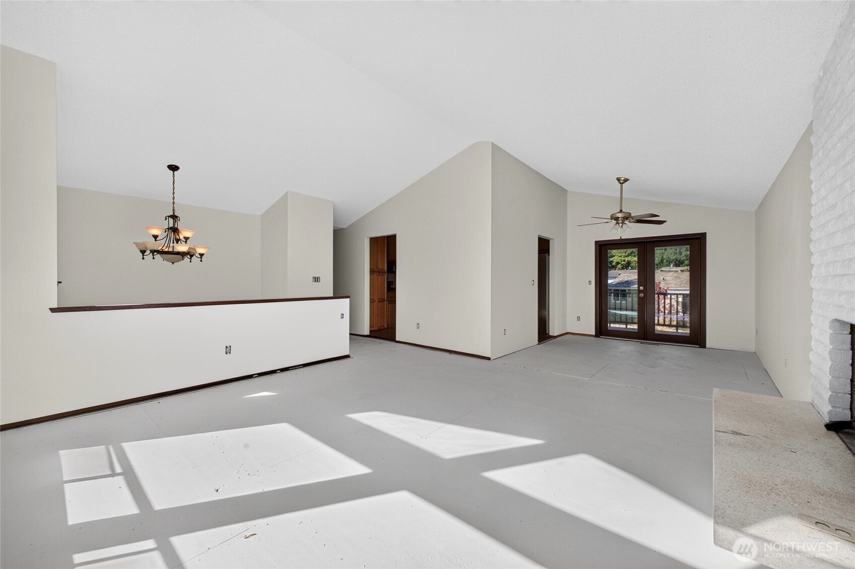 4524 S 256th Place Property Photo 6