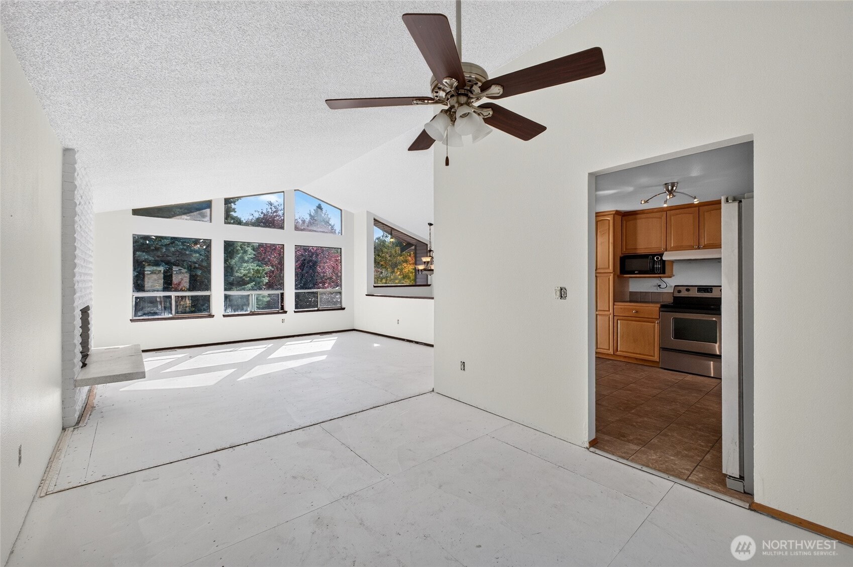 4524 S 256th Place Property Photo 8