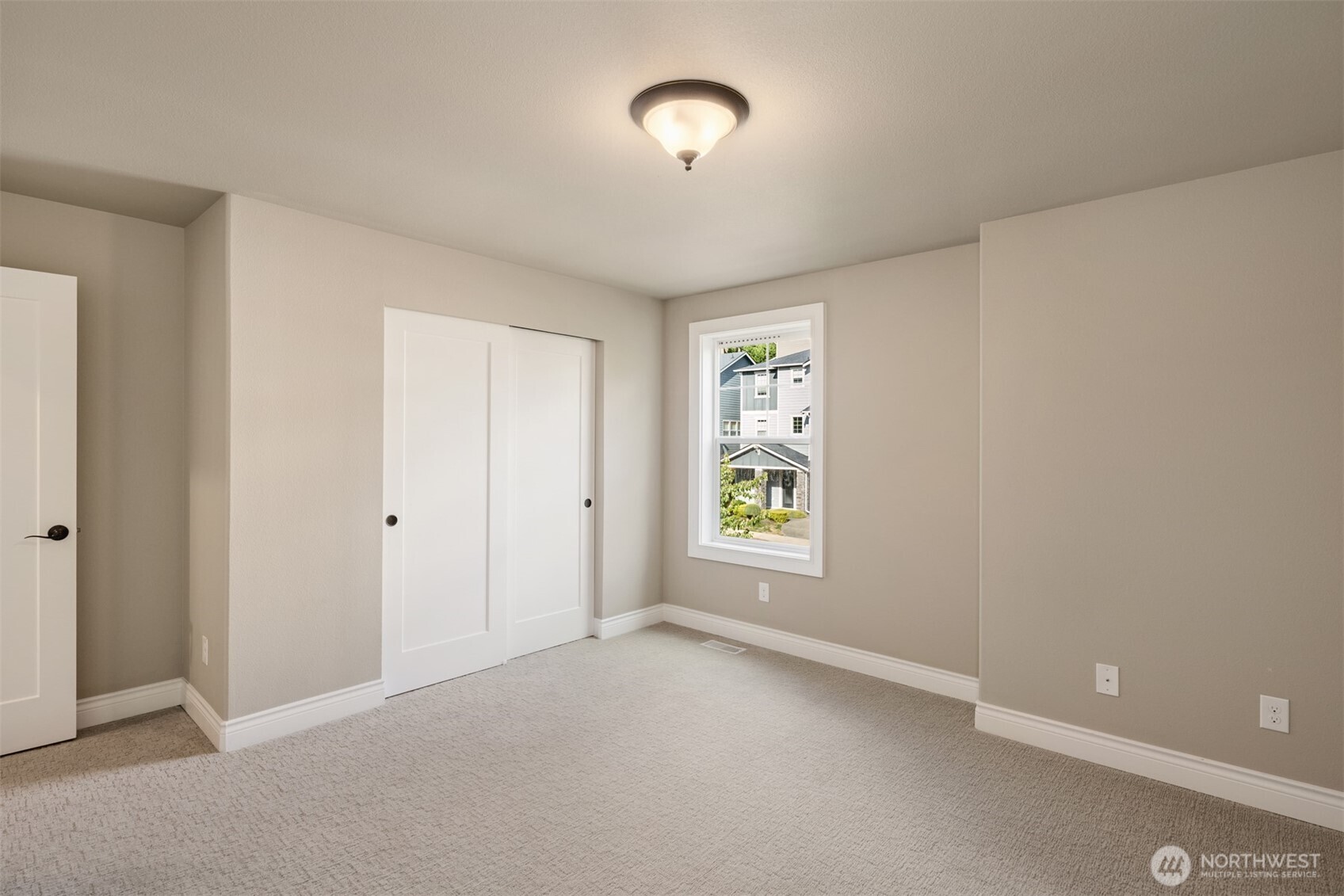 12103 Se 84th Place Property Photo 27