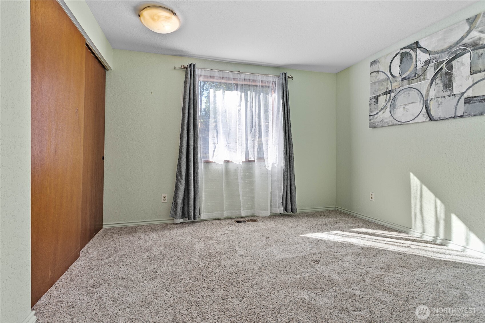 2303 Birch Street Property Photo 19