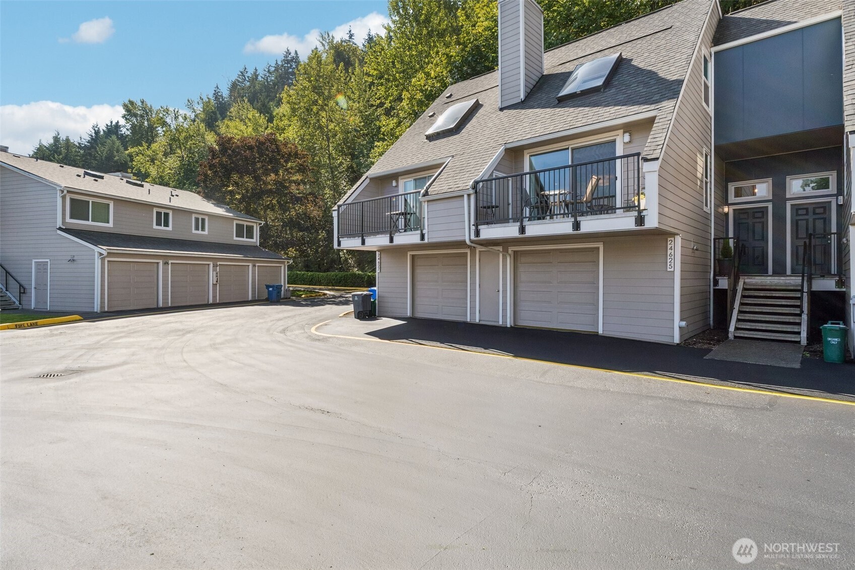 24625 45th Place 20f2 Property Photo 1