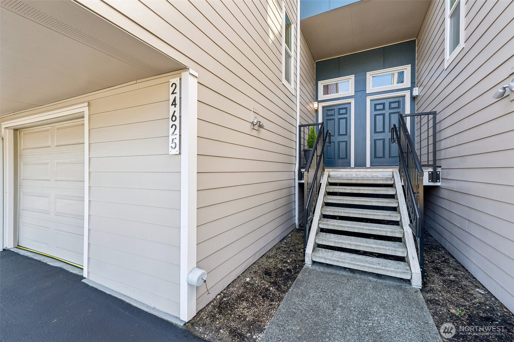 24625 45th Place 20f2 Property Photo 2
