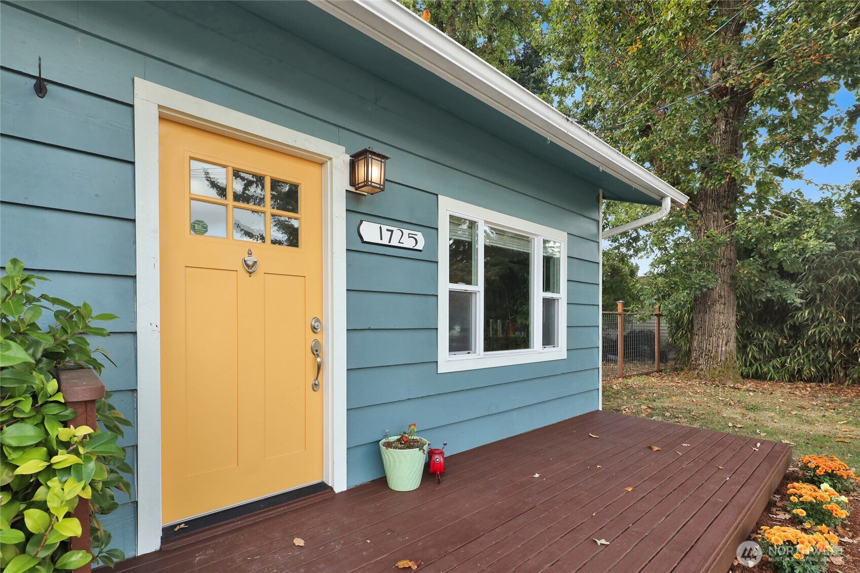 1725 Skagit Street Property Photo 2