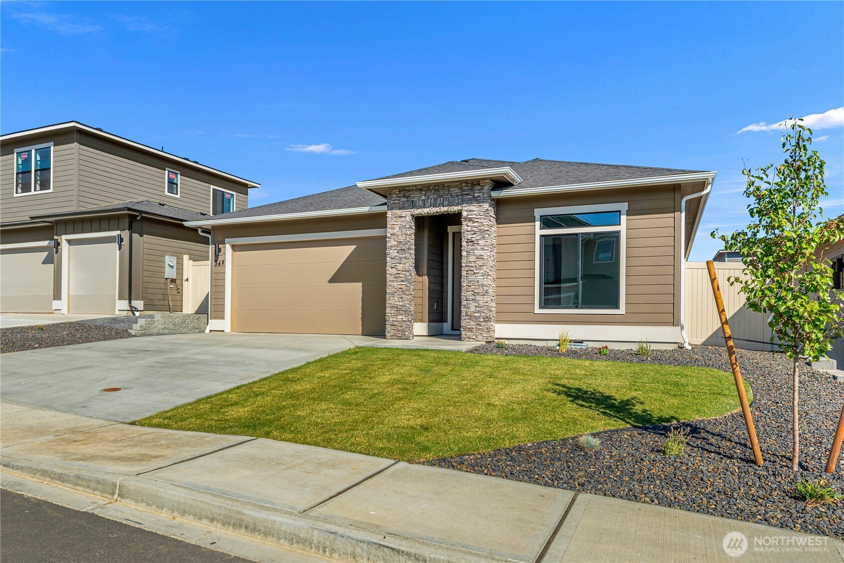 569 S Oasis Loop Property Photo 4