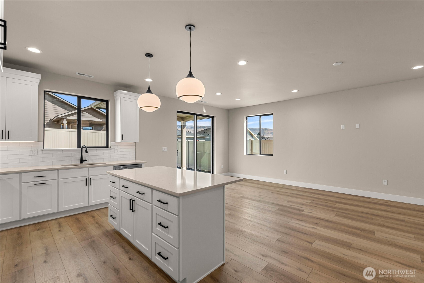 569 S Oasis Loop Property Photo 17
