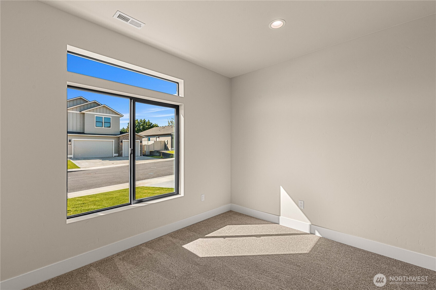 569 S Oasis Loop Property Photo 22