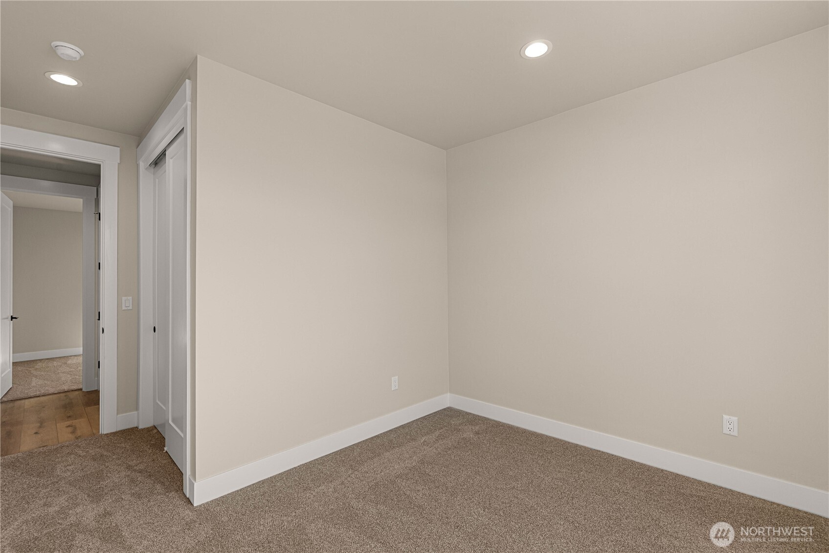 569 S Oasis Loop Property Photo 24