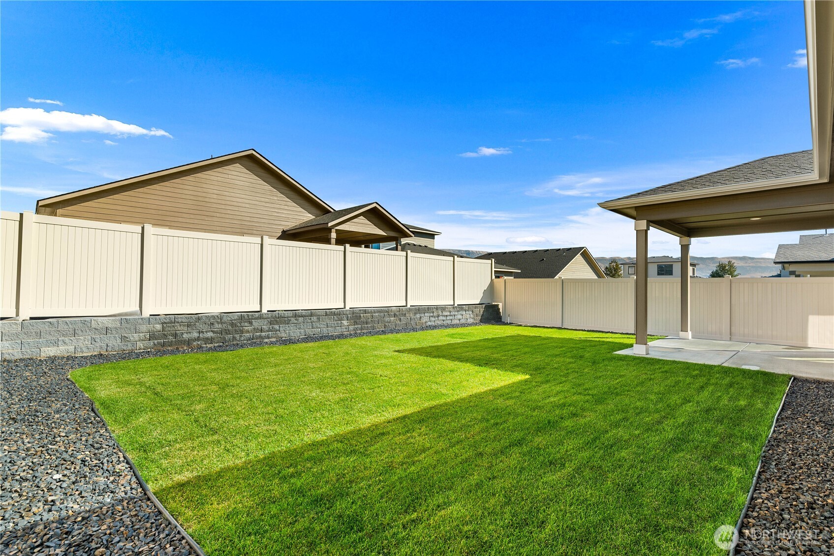 569 S Oasis Loop Property Photo 33