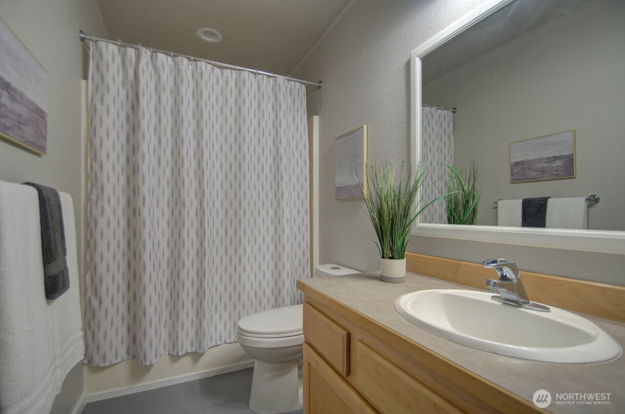 2820 Galloway Street Property Photo 29