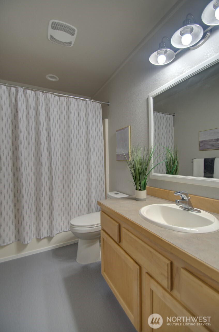 2820 Galloway Street Property Photo 30