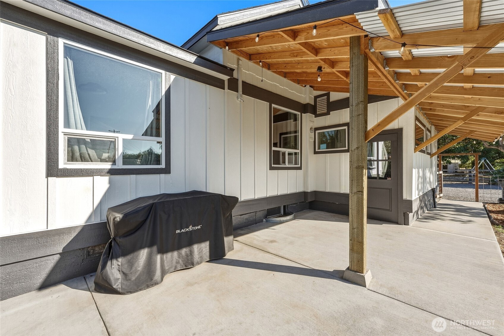 36400 Highway 12 Property Photo 2